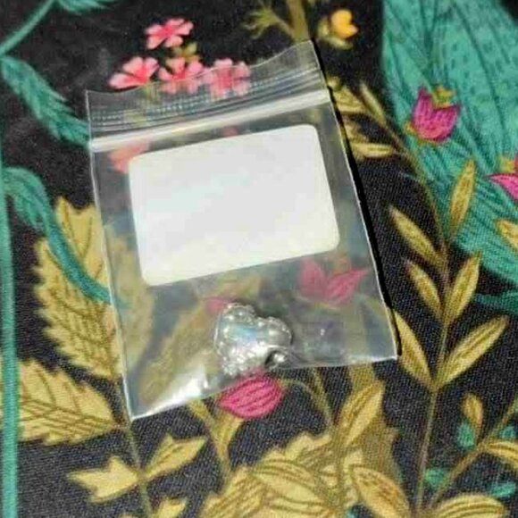 Pandora Mom in a million Charm - NEW #797781CZR - Picture 2 of 5